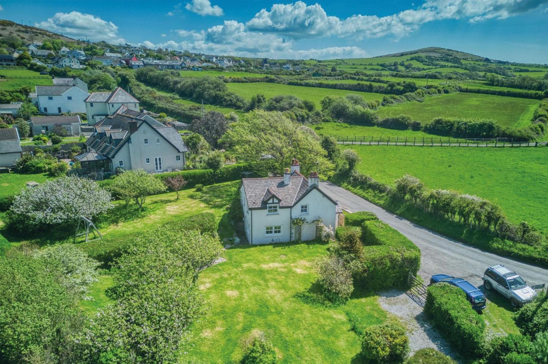 Dollars Cottage - 4 Bedroom Cottage - Llangennith Buitenkant foto