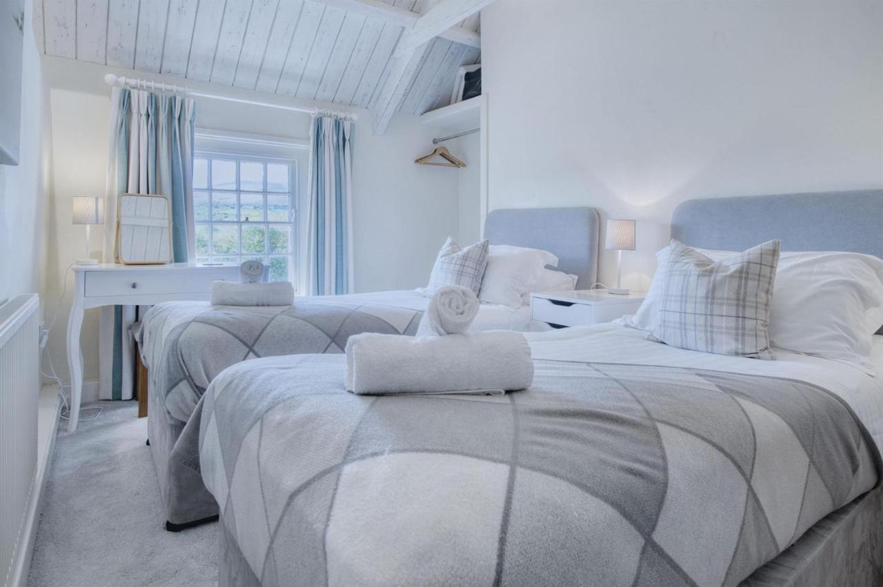 Dollars Cottage - 4 Bedroom Cottage - Llangennith Buitenkant foto