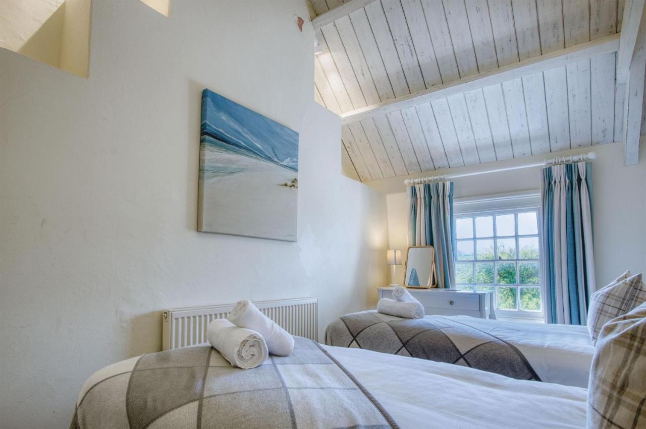 Dollars Cottage - 4 Bedroom Cottage - Llangennith Buitenkant foto